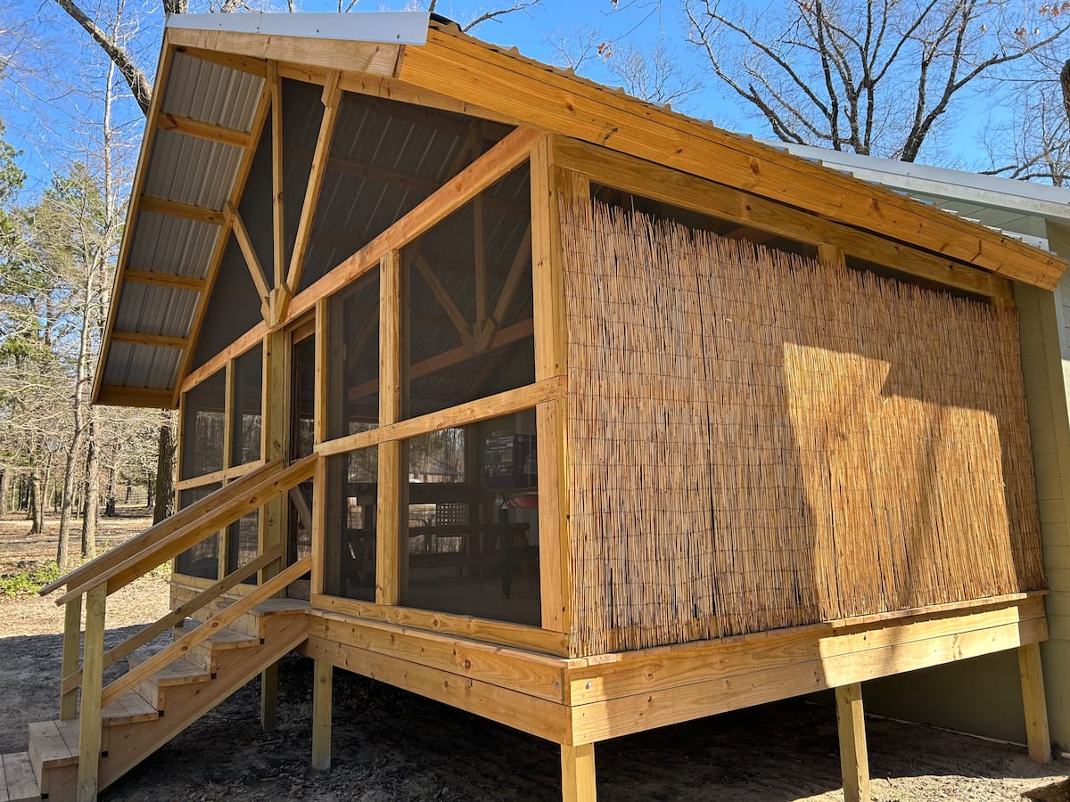 The big screened porch from outside